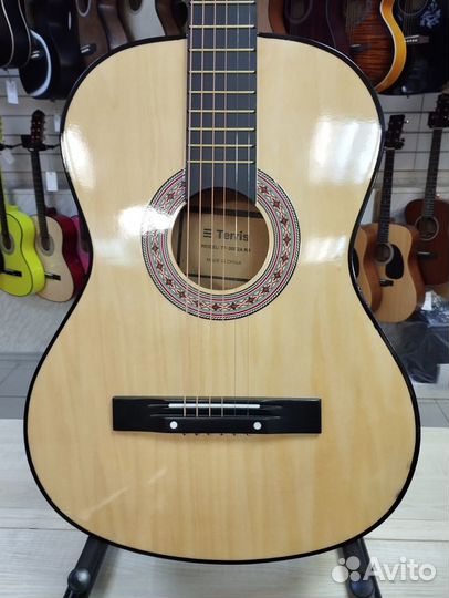 Акустическая гитара