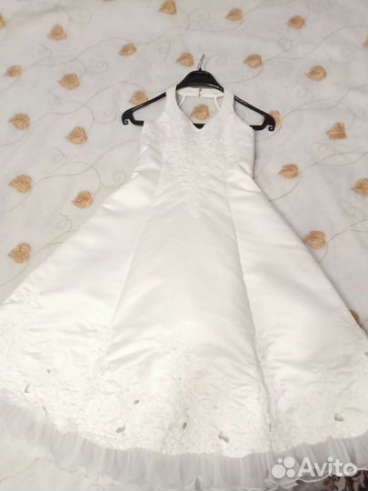 Платье новое 9-10 лет