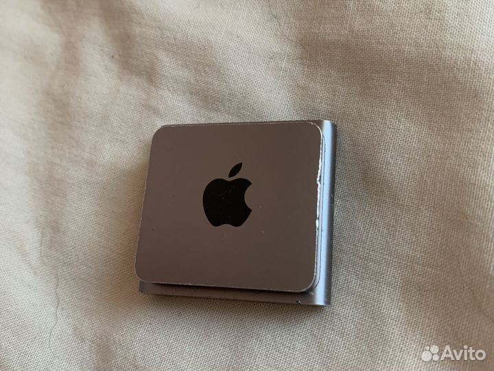 Плеер iPod shuffle 4