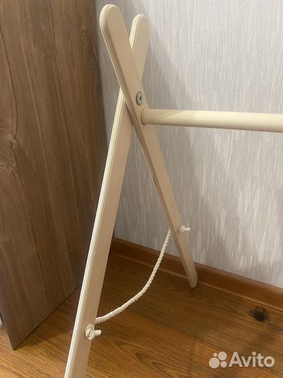 Стойка Монтессори для игрушек