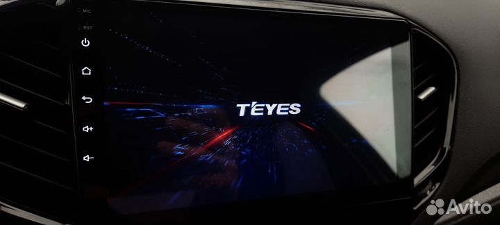 Магнитола андроид teyes CC2L Plus