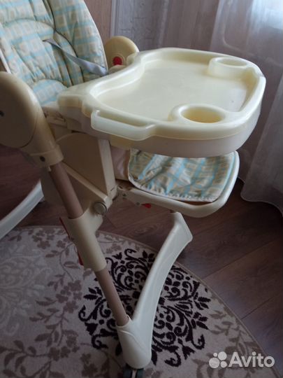 Детский стульчик для кормления