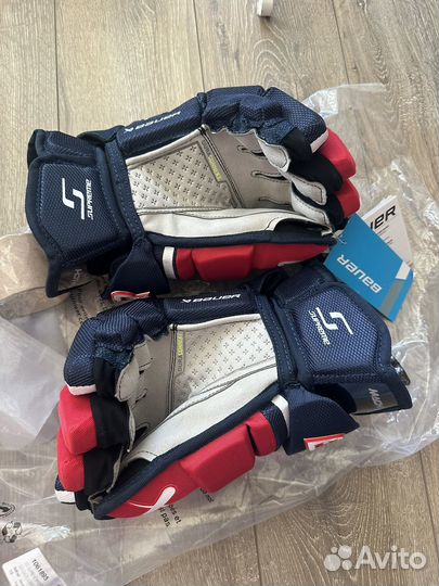 Краги хоккейные bauer supreme mach