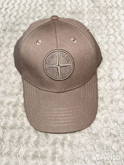 Новая кепка Stone Island