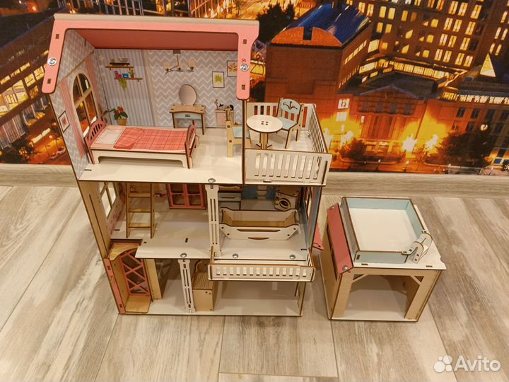 Кукольный домик с гаражом