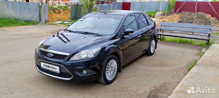 Ford Focus 2.0 AT, 2010, битый, 180 000 км