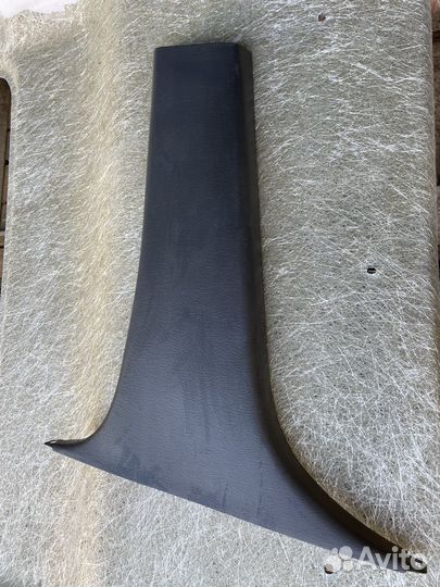 Накладка средней стойки Киа Спектра