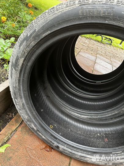 Pirelli Ice Zero FR 225/45 R19