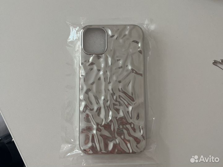 Чехол на iPhone 11