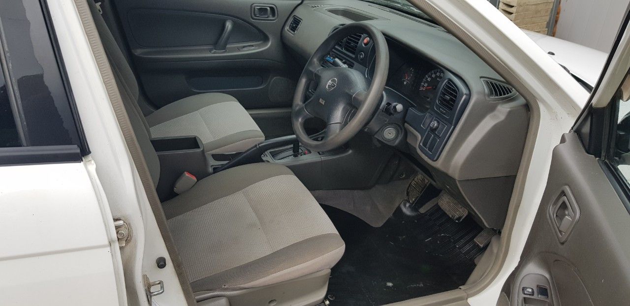 Nissan Expert: фото владельца