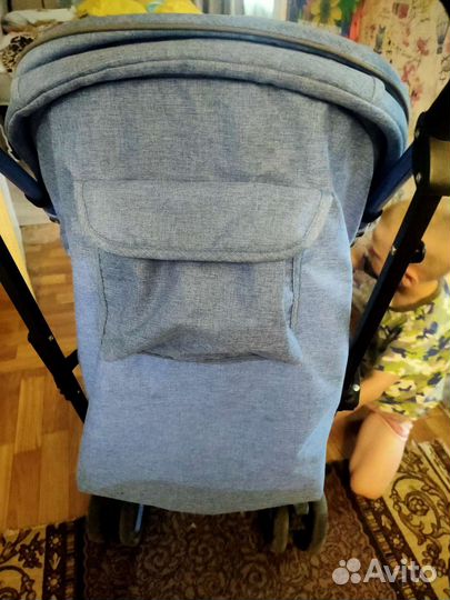 Прогулочная коляска трость