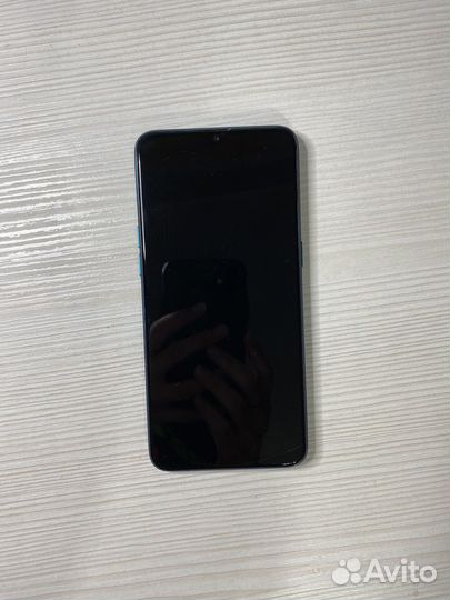 Телефон realme 5pro