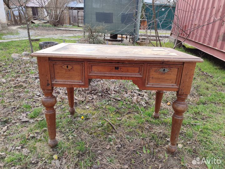 Стол антикварный старинный