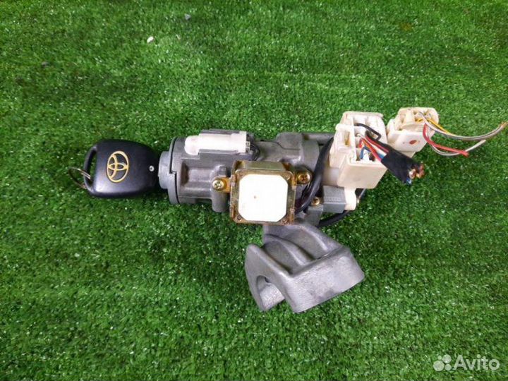 Замок зажигания Toyota Alphard ANH10 2AZ-FE