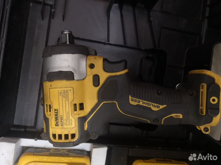 Гайковерт DCF 901