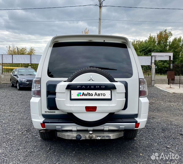 Mitsubishi Pajero 3.2 AT, 2011, 197 000 км