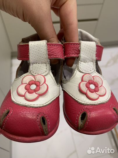 Сандалики для девочки скороход