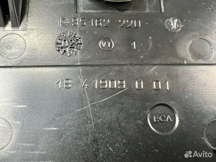 Дефлектор обдува салона Volkswagen Passat B5+ AZM
