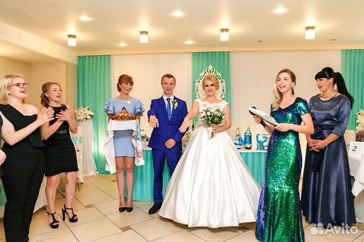 Платье с пайетками