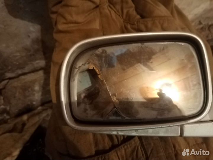 Зеркало боковое