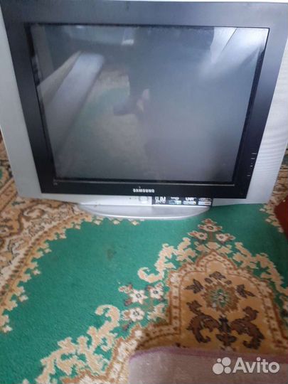 Телевизор samsung