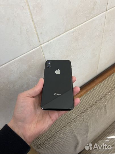 iPhone X, 64 ГБ