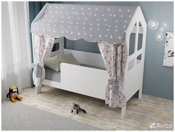 Детская кровать домик с бортиками. В наличии