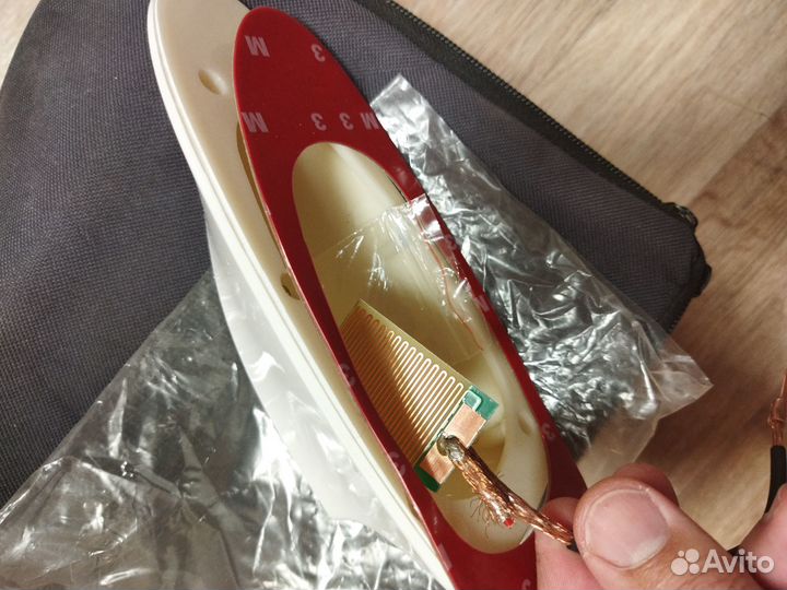 Антенна авто акулий плавник универсальная