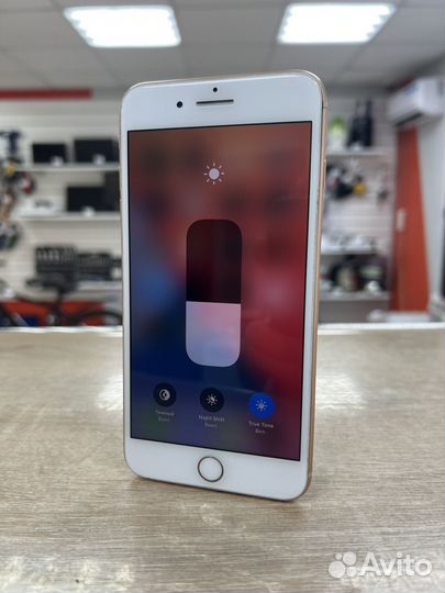 iPhone 8 Plus, 64 ГБ