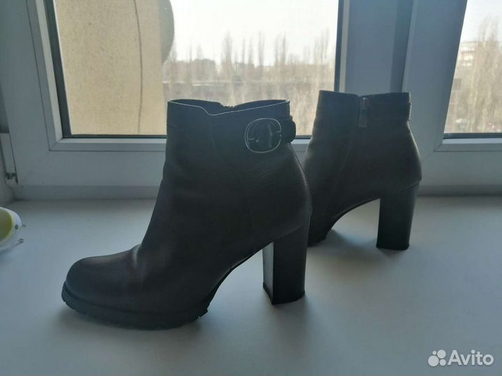 Ботинки темно-коричневые,нат.кожа