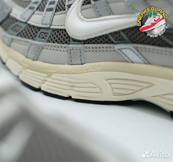 Кроссовки Nike 