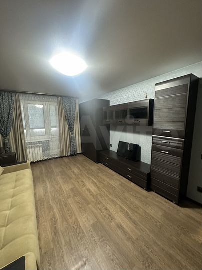 2-к. квартира, 52,5 м², 1/9 эт.