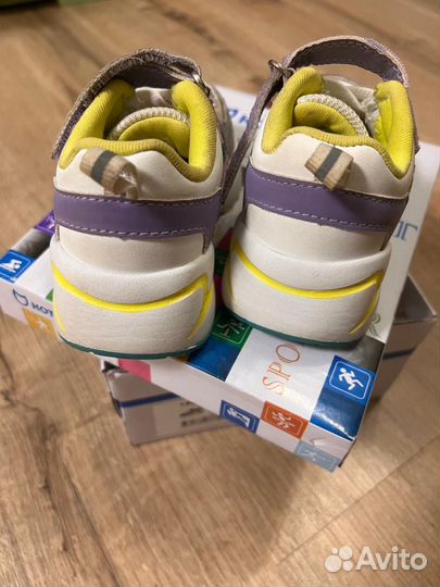 Кроссовки котофей 21