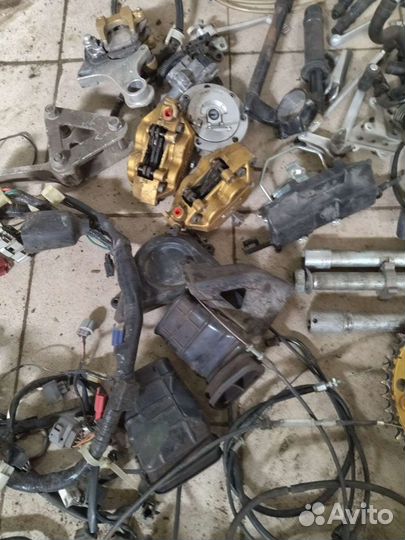 Запчасти на мотоцикл honda 929