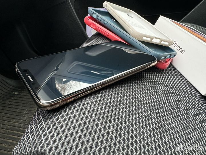 iPhone Xs, 64 ГБ