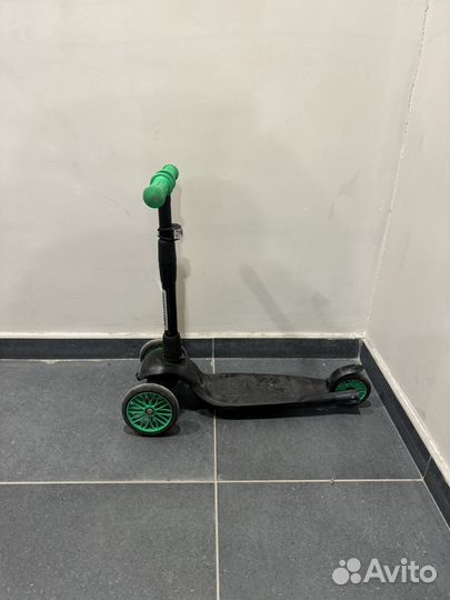 Самокат Дерзкий трехколесный