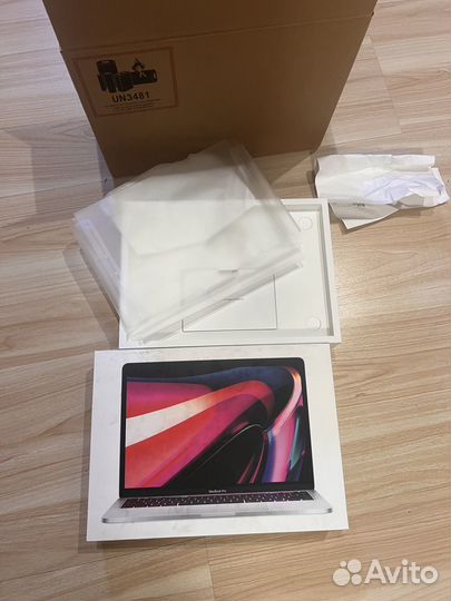 Apple macbook Pro 13 M1 8gb 256ssd