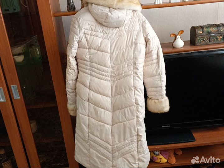 Пуховик женский