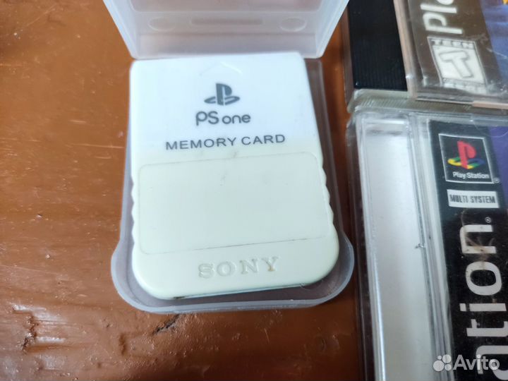 PS one полный комплект + игры