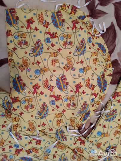 Бортики в детскую кроватку