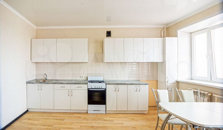 2-к. квартира, 56 м², 7/10 эт.