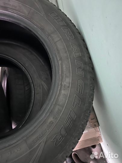 Goodyear Wrangler AT 265/65 R17