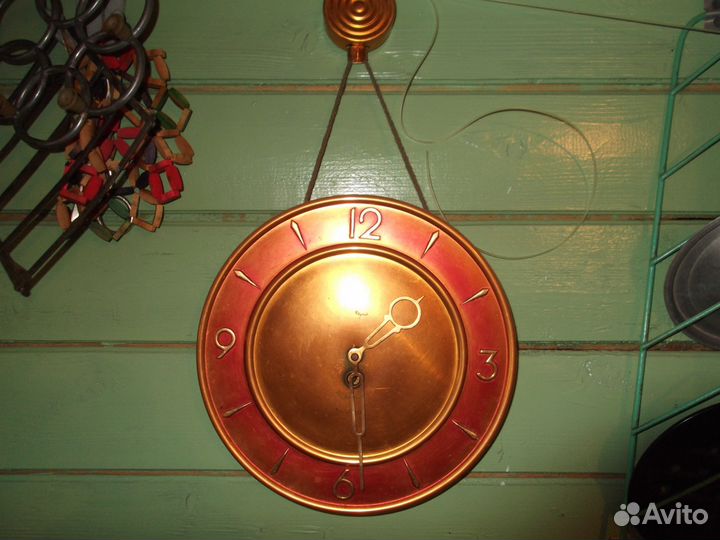 Часы советских времён