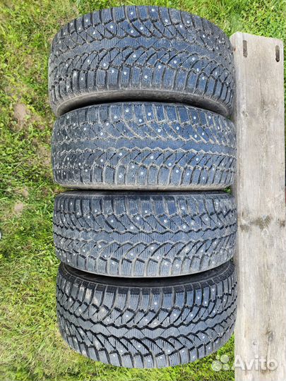 Pirelli Formula Ice 225/50 R17 98T