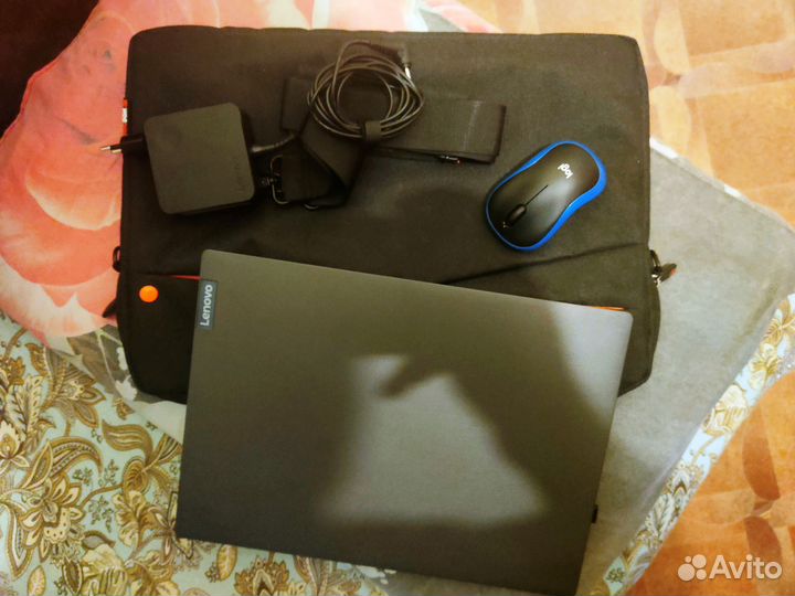 Ноутбук Lenovo V14 (82C6S03900)