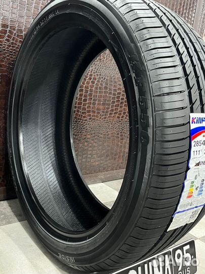 Kinforest KF-550 285/40 R23 111Y