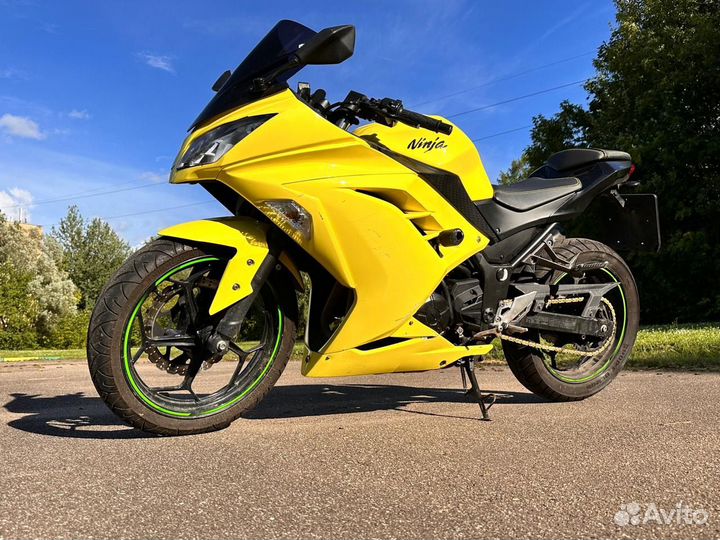 Мотоцикл спортбай Kawasaki Ninja 300