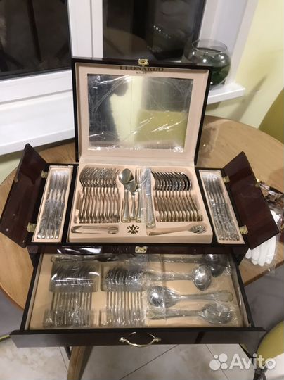 Новый набор столовых приборов Leonardo Milan