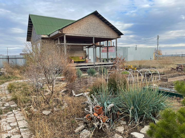 Дом 25 м² на участке 10 сот.