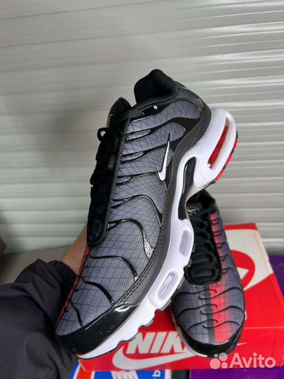 Кроссовки Nike air Max tn plus